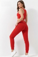 Kadın Kırmızı Çift Cepli Yüksek Bel Jogger Eşofman Altı ve Fermuarlı Büstiyer Crop Alt Üst Takım