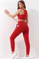 Kadın Kırmızı Çift Cepli Yüksek Bel Jogger Eşofman Altı ve Fermuarlı Büstiyer Crop Alt Üst Takım