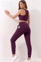 Kadın Mürdüm Çift Cepli Yüksek Bel Jogger Eşofman Altı ve Fermuarlı Büstiyer Crop Alt Üst Takım