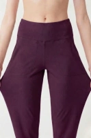 Kadın Mürdüm Çift Cepli Yüksek Bel Jogger Eşofman Altı ve Fermuarlı Büstiyer Crop Alt Üst Takım