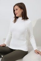 Kadın Sütbeyaz Basic Yarım Balıkçı Yaka Triko Kazak
