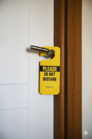 Please Do Not Disturb Ömürlük Pvc Çift Taraflı Kapı Askısı 10 Adet 9cm X 21,5cm