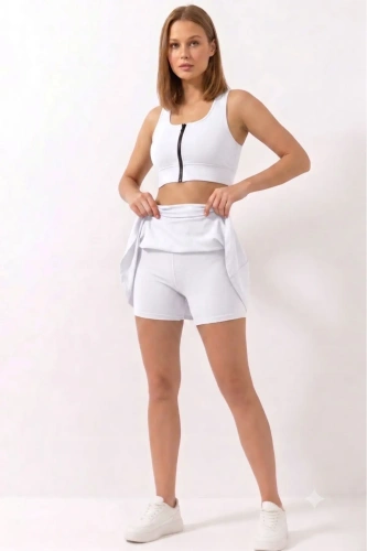 Beyaz Yüksek Bel Çift Katmanlı Mini Etek Tenis Eteği ve Fermuarlı Büstiyer Crop Takım