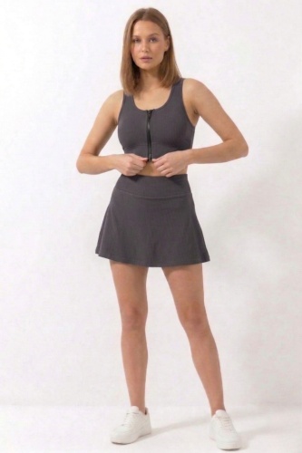 Füme Yüksek Bel Çift Katmanlı Mini Etek Tenis Eteği ve Fermuarlı Büstiyer Crop Takım