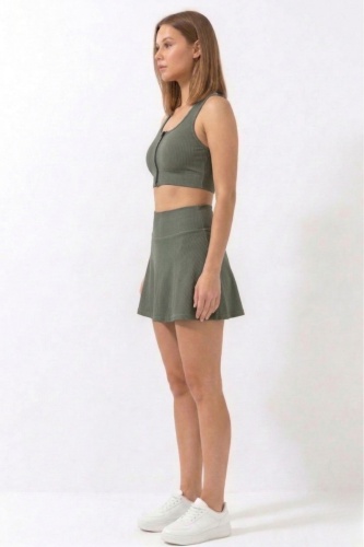 Haki Yüksek Bel Çift Katmanlı Mini Etek Tenis Eteği ve Fermuarlı Büstiyer Crop Takım