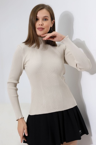 Kadın Ekru Basic Yarım Balıkçı Yaka Triko Kazak