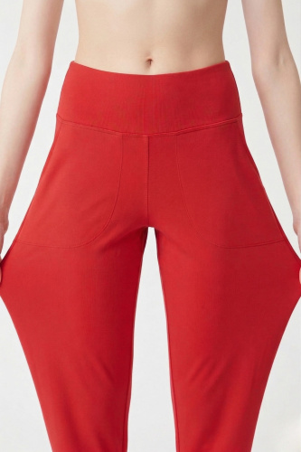Kadın Kırmızı Çift Cepli Yüksek Bel Jogger Eşofman Altı ve Fermuarlı Büstiyer Crop Alt Üst Takım