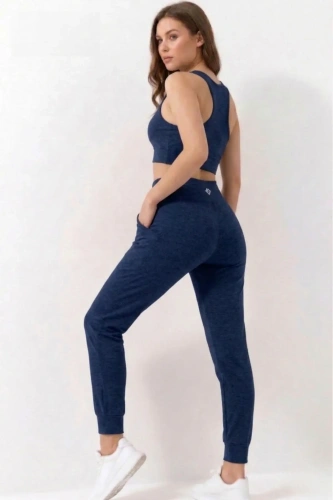 Kadın Lacivert Çift Cepli Yüksek Bel Jogger Eşofman Altı ve Fermuarlı Büstiyer Crop Alt Üst Takım