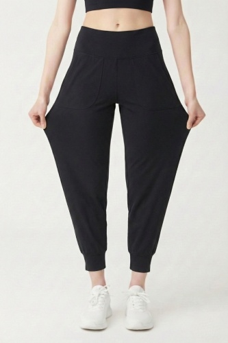 Kadın Siyah Çift Cepli Yüksek Bel Lastikli Rahat Kesim Jogger Eşofman Altı